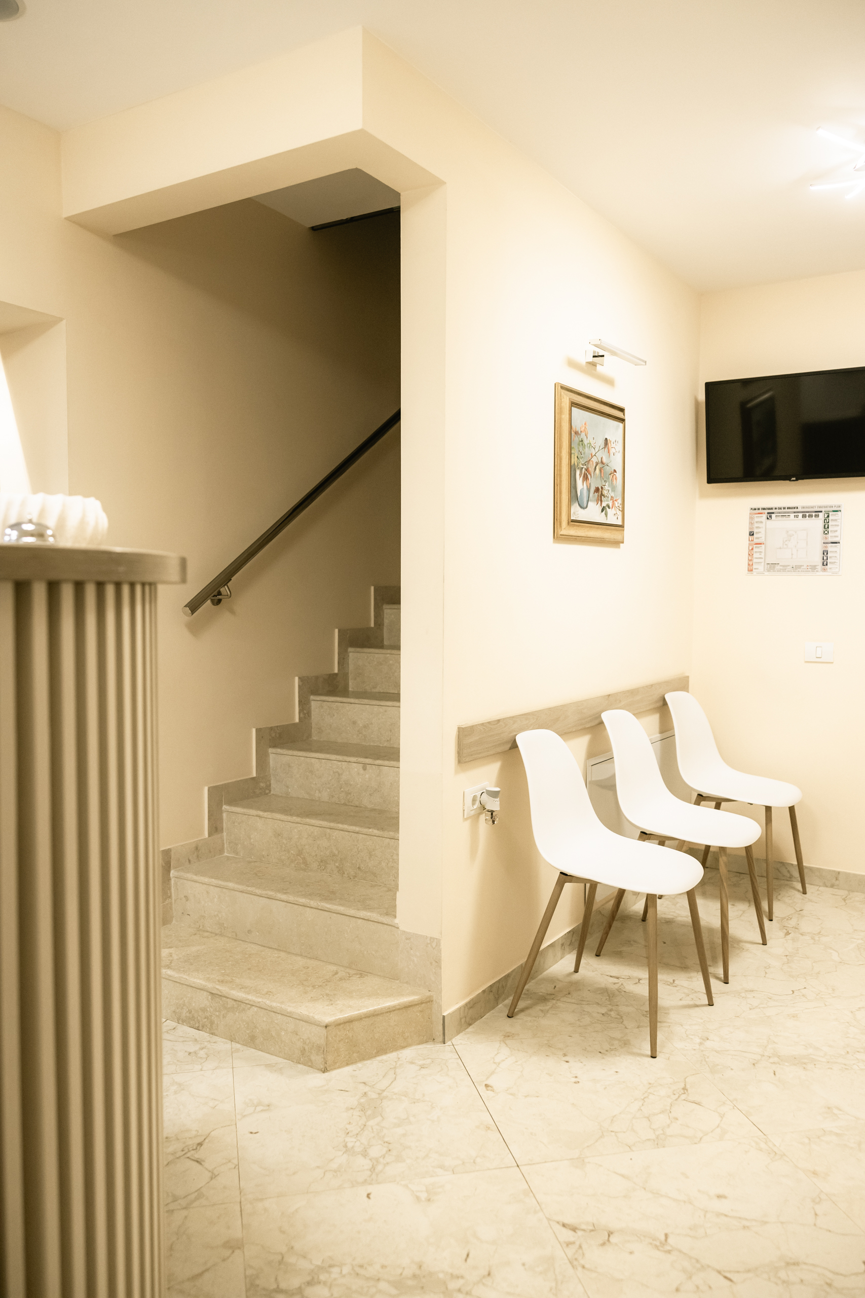 PsyCorner Cabinet 19