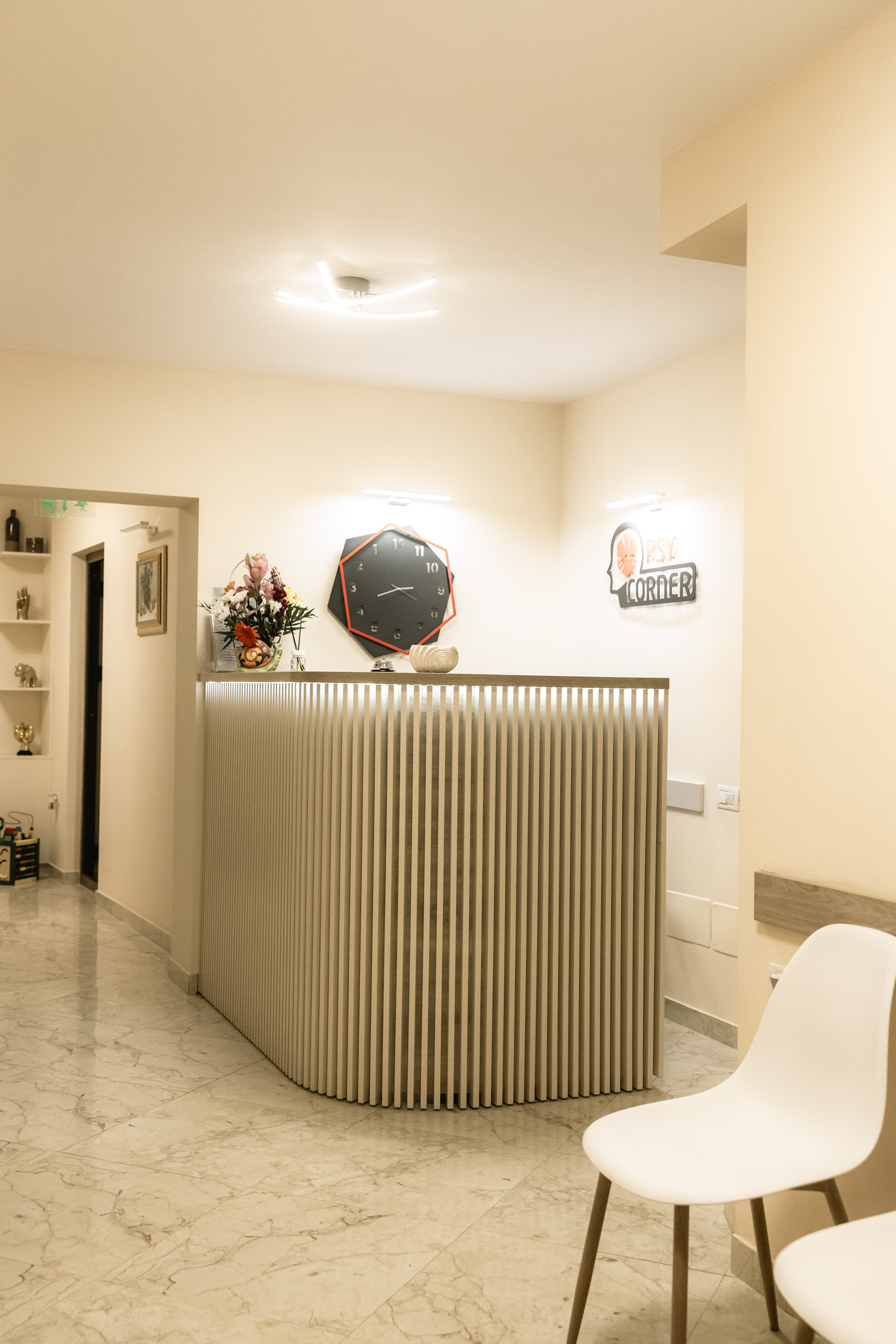 PsyCorner Cabinet 23