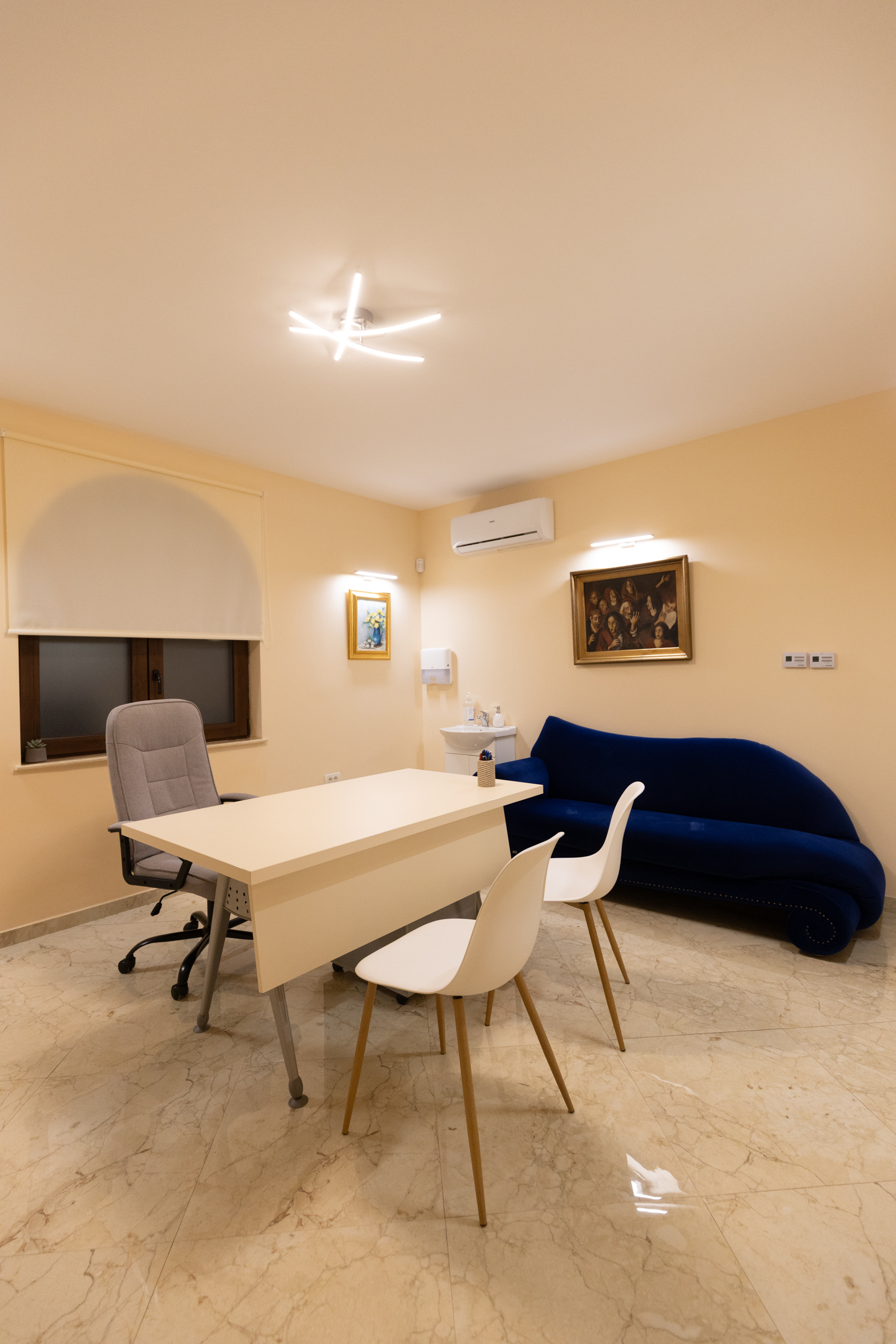 PsyCorner Cabinet 25