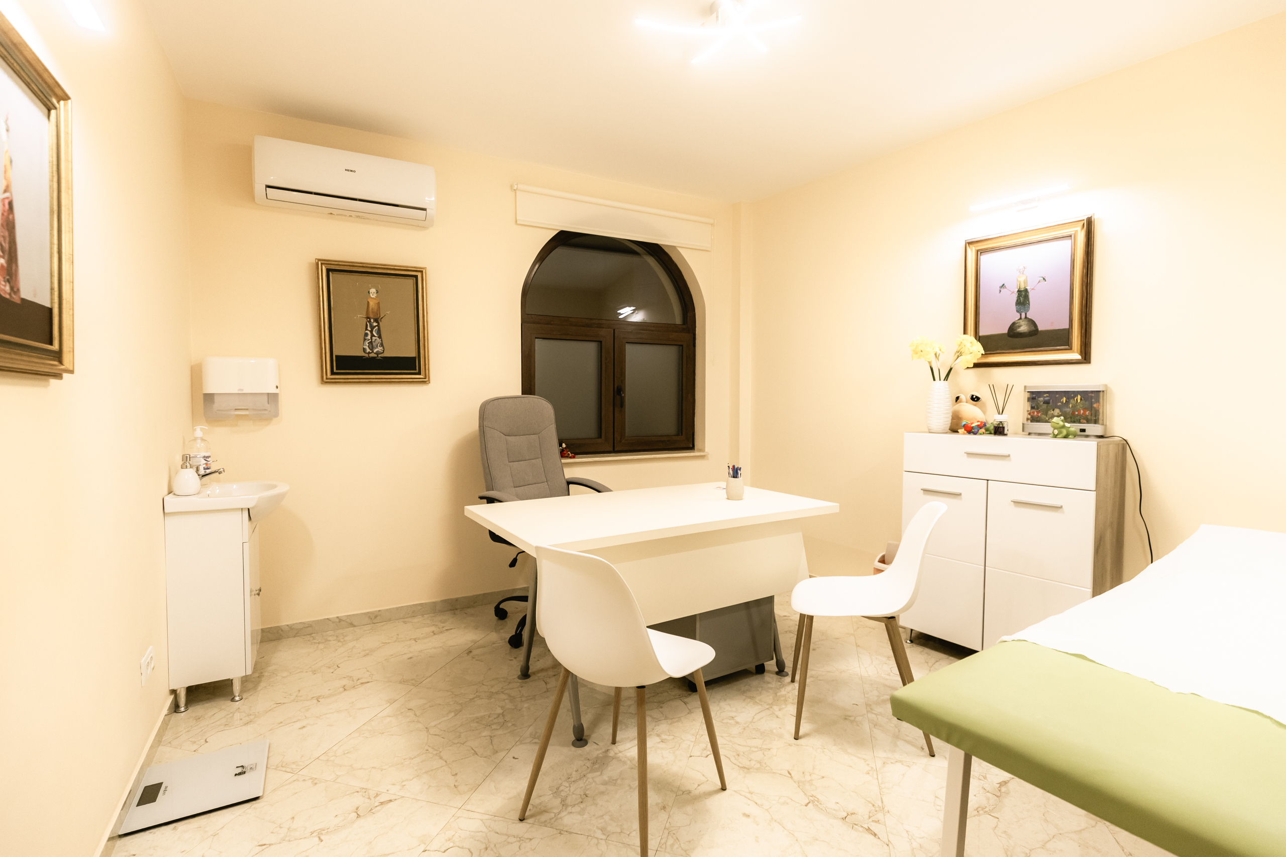 PsyCorner Cabinet 26